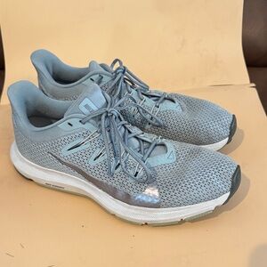 Nike Quest 2 Trainers Women's Blue Running Shoes sz 8.5